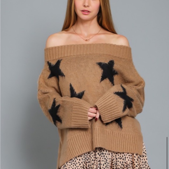 Kari’s Fashion Sweaters - NWOT Women’s Camel Black Star Off-Shoulder Long Sleeve Sweater